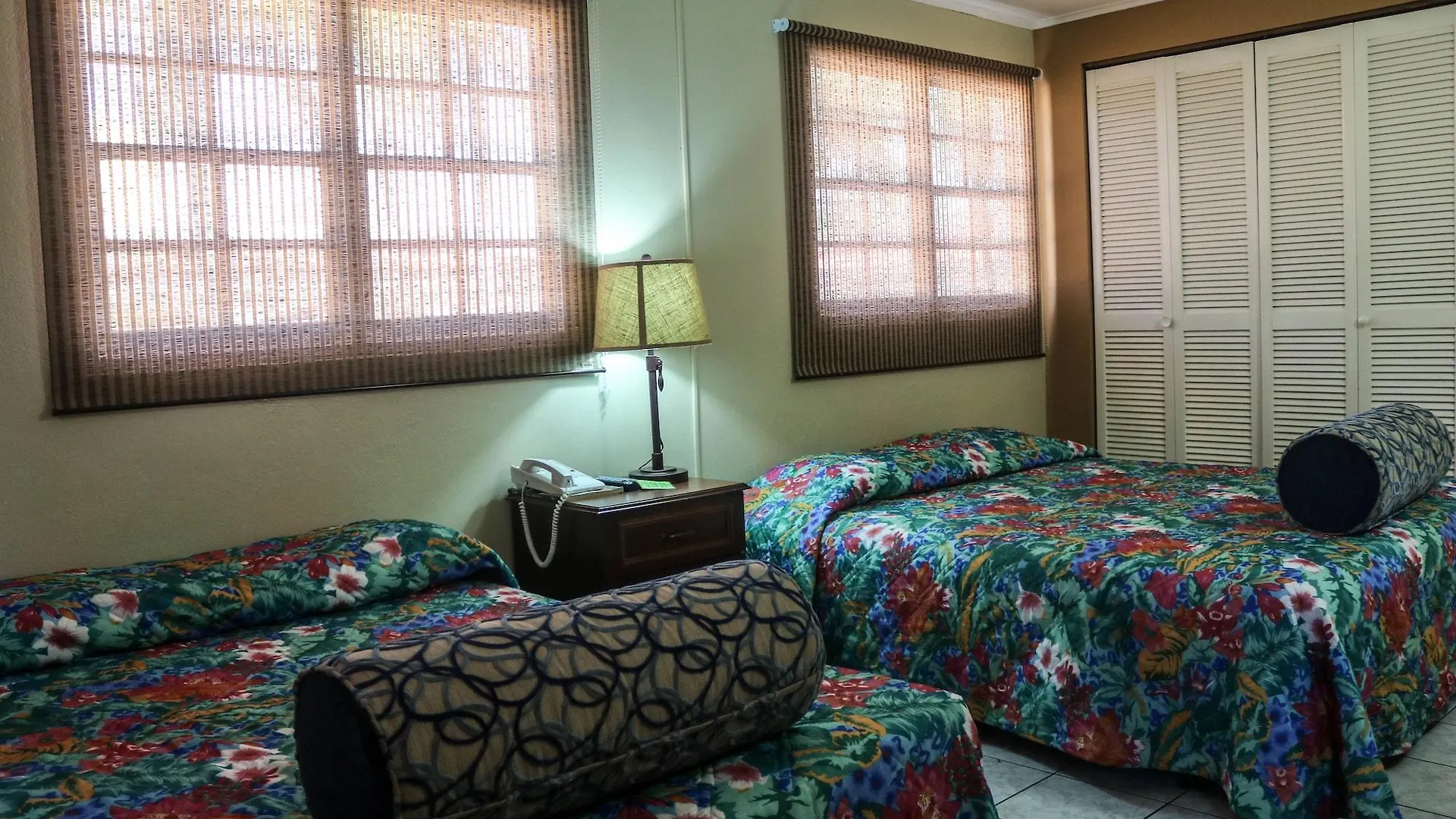 *** Hotel Coconut Inn Palm Beach Aruba