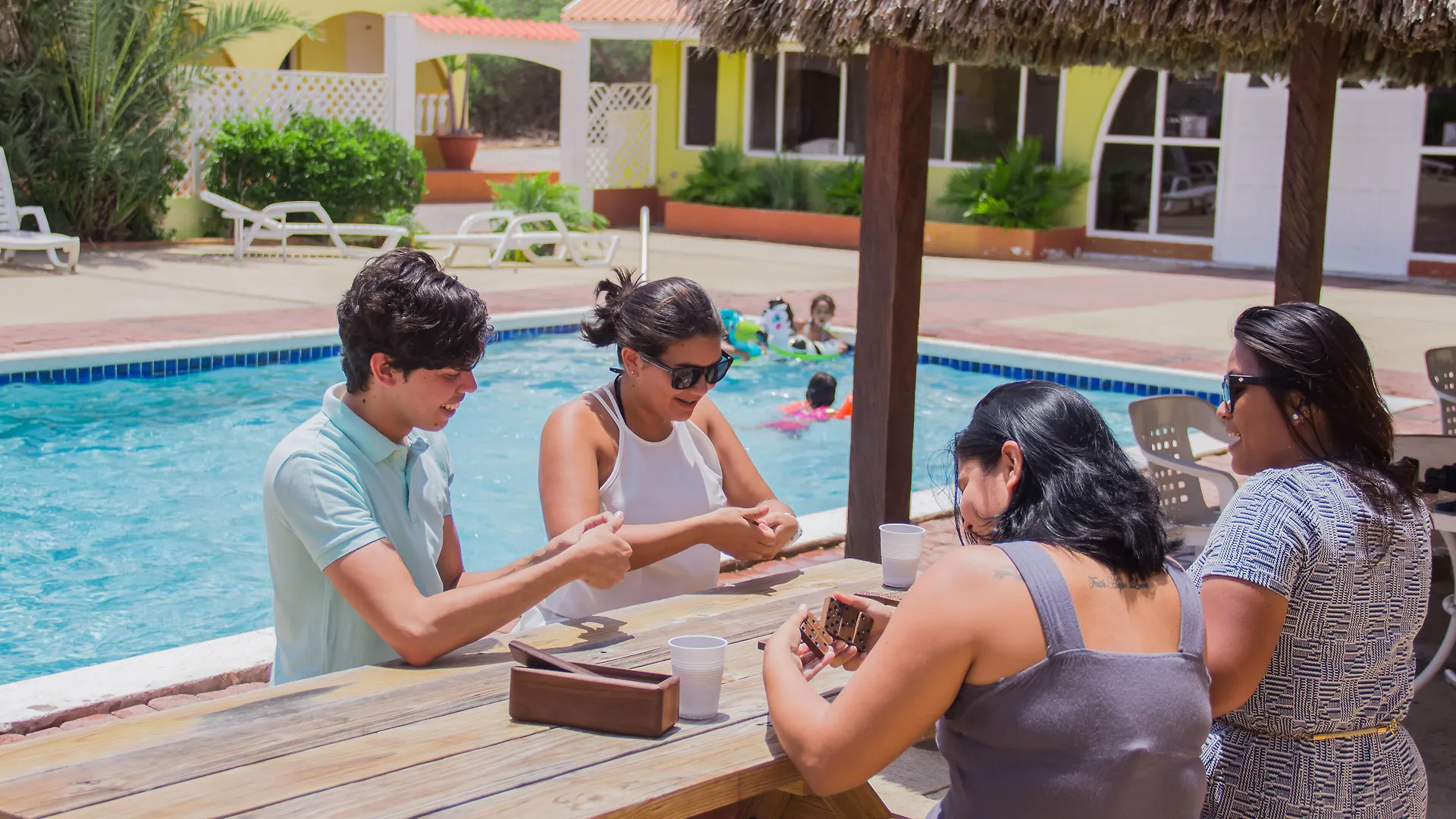 Hotel Coconut Inn Palm Beach