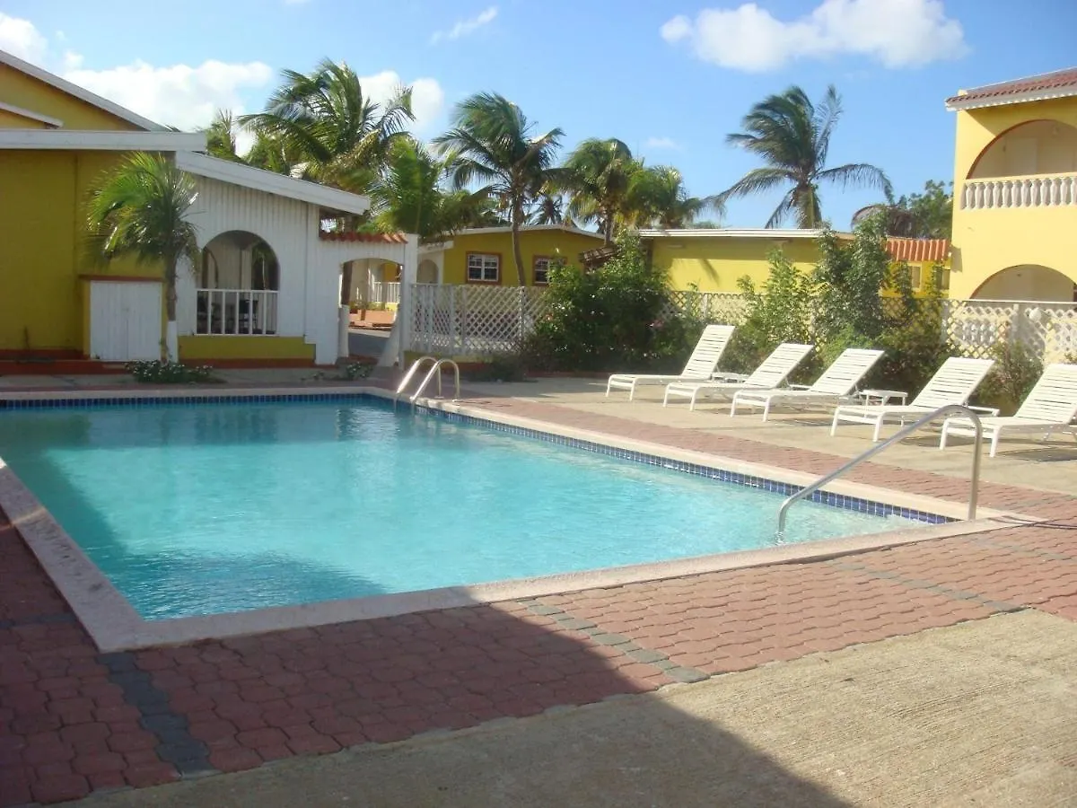 Coconut Inn Palm Beach 3*,  Aruba