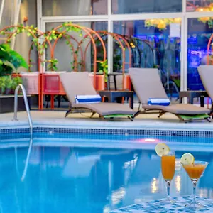 Hotel Howard Johnson Plaza By Wyndham Deira Dubai